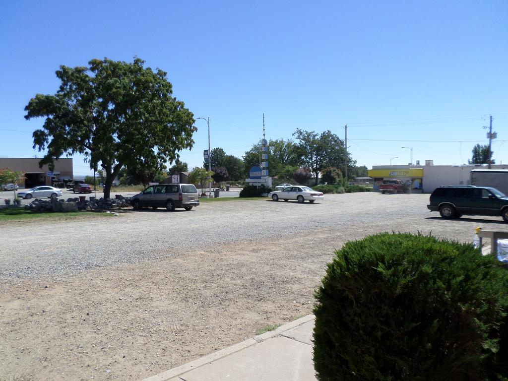 Cliff Palace Motel Blanding Exterior photo